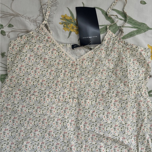 Brandy Melville Helene Dress - Picture 3 of 5